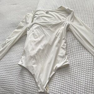 wilfred square neck bodysuit